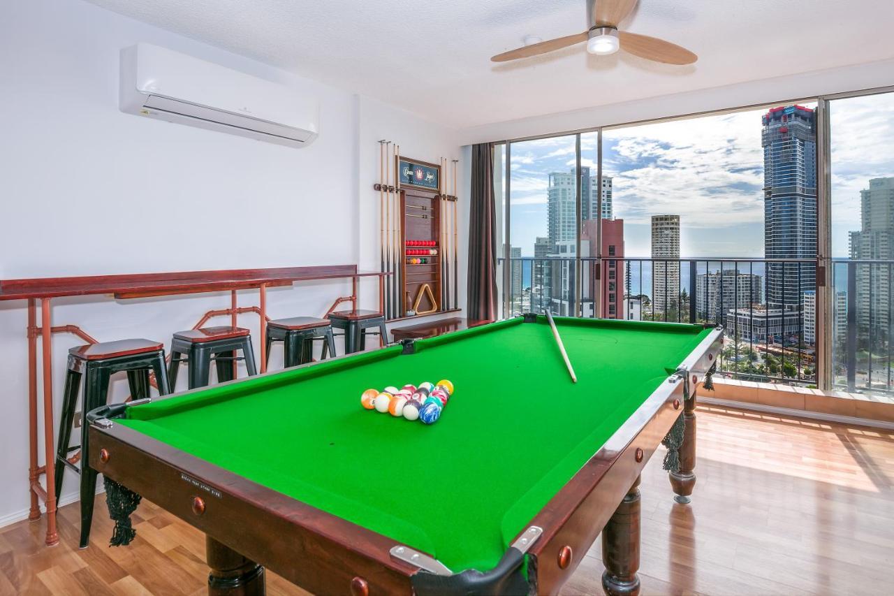 Snooker Surfers Paradise Apartment *