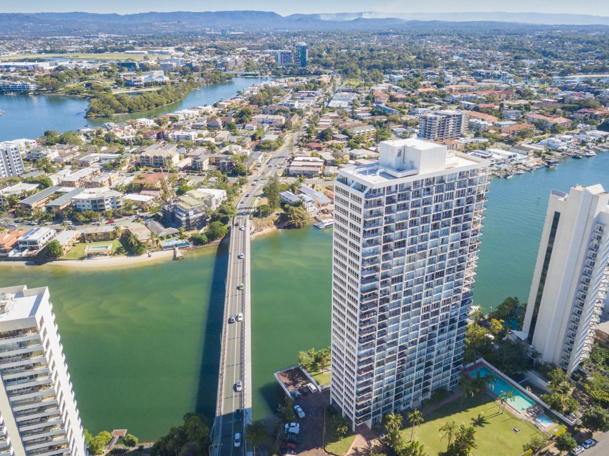 Apartment Snooker Surfers Paradise Gold Coast